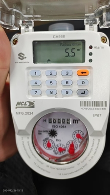 Metro dell'acqua prepagato LoRa Wan STS Standard Classe B Precisione Corpo di plastica IP67 impermeabile per la Tanzania